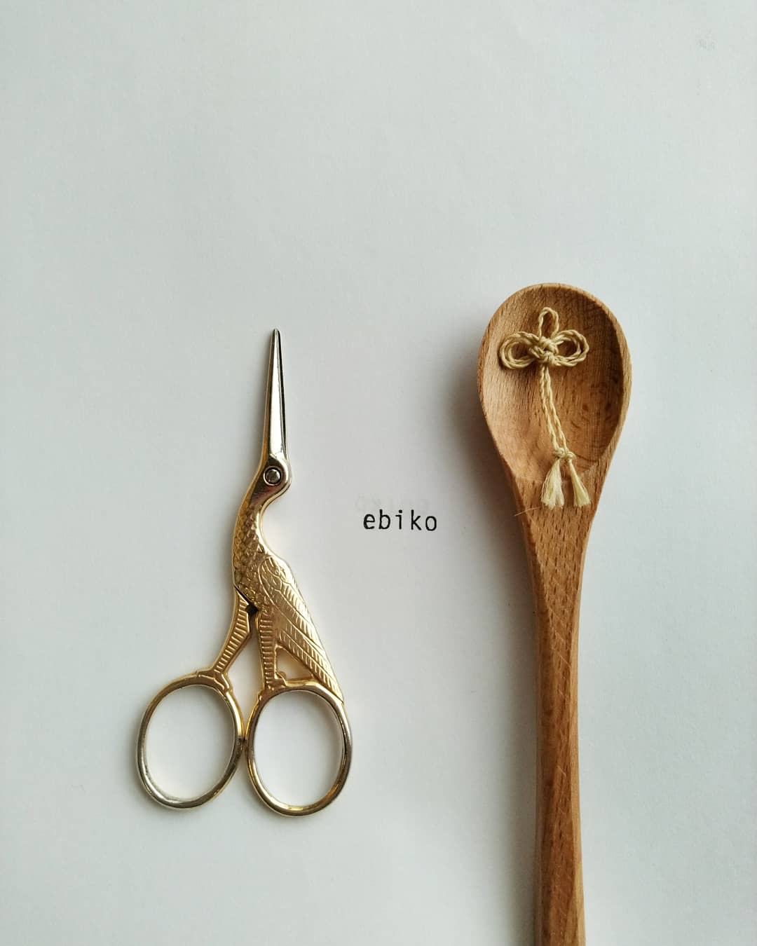 注連縄 しめなわ リース 正月飾り 玄関飾り 縁起物 お正月 新年 インテリア 飾り 祝福 国産 ハンドメイド 藁 ebiko しめ縄 しめ飾り 伝統工芸 年越し準備 和風 オーナメント 神棚 神社 参拝 初詣 迎春 開運 浄化 お祓い 祓い 年越し 年末 年始 奈良市 奈良県 18-032