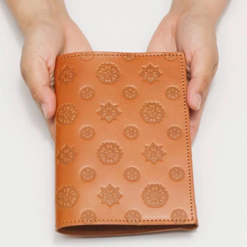 正倉院文様本革ブックカバー（文庫サイズ 全４色） HARUHINO 奈良県 奈良市 なら 16-052