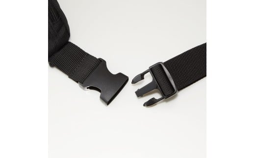 ボディバッグ〈skater〉かばん カバン 鞄 サブバッグ おでかけ 旅行 おしゃれ スケーター skater  エンブレム ブラック 黒【トラベル お出かけ バッグ】奈良県 奈良市 なら 5-083