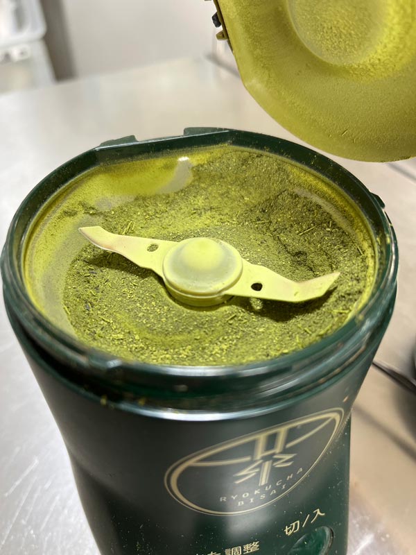 米農家の嫁が作る米粉クランブルチーズケーキ（深蒸し茶）米心工房 奈良県 奈良市 なら I-317