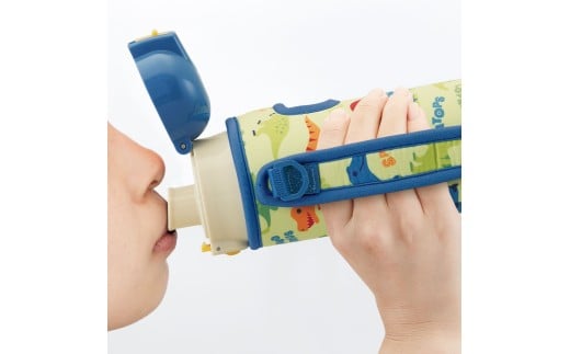 ベルト付で飲むときにも持ちやすい🎵