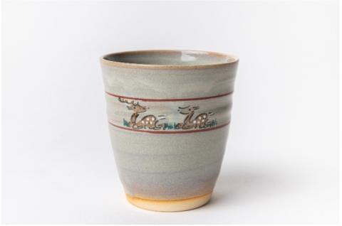 31-004鴻月　なら絵　フリーカップ　（赤膚焼）　ＫＯＮＣＯ１