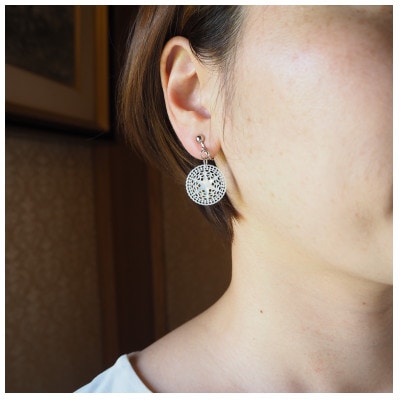 白蝶貝「ベツレヘムパール風」イヤリング