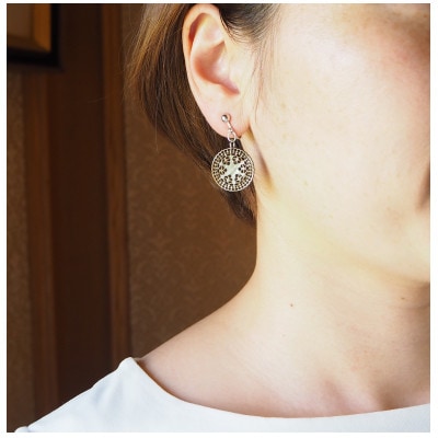 黒蝶貝「ベツレヘムパール風」イヤリング