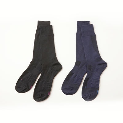 疲れしらずのくつした(クルー丈)ネイビーとブラックの2足セット 22-25cm