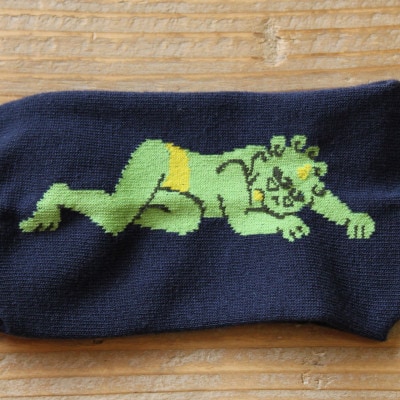 仏下-ぶつした-邪鬼ソックスLサイズ・ネイビー【配送不可地域：離島】