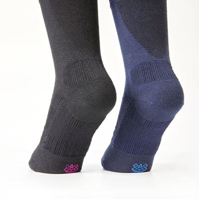 疲れしらずのくつした(クルー丈)ネイビーとブラックの2足セット 25-27cm