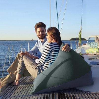 Yogibo Zoola Pyramid オフブラック【配送不可地域：離島】