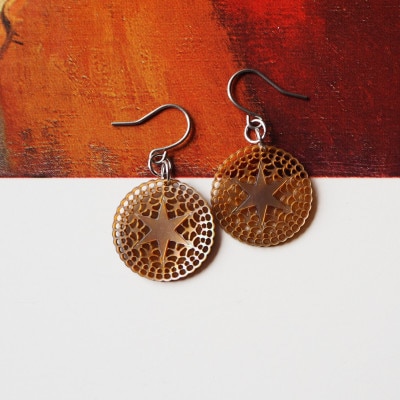 茶蝶貝「ベツレヘムパール風」ピアス