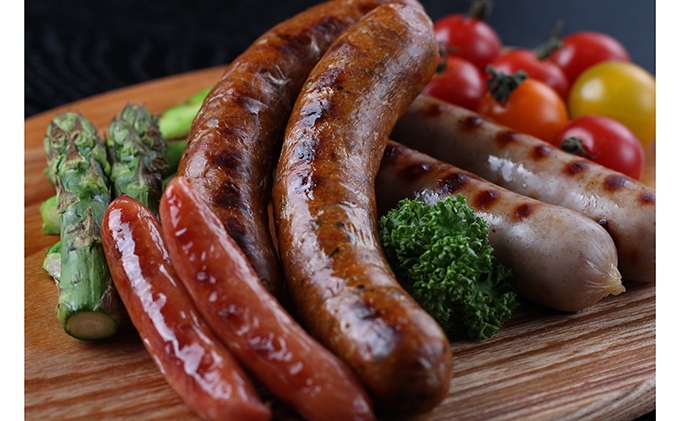 大和ポークの手詰めソーセージとベーコン
