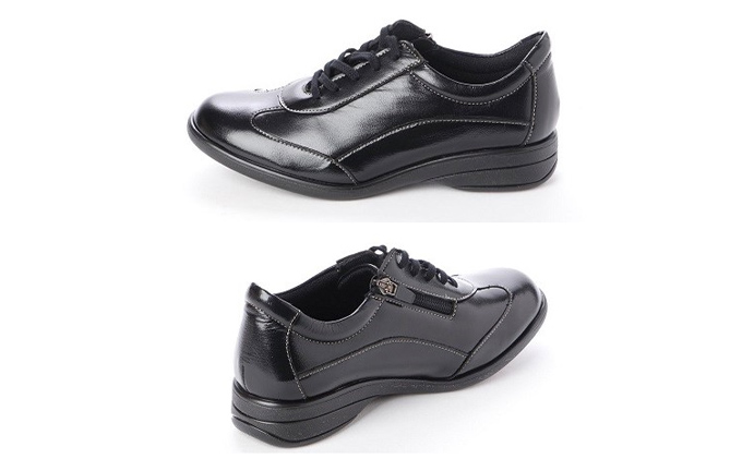 【PIERRE RICCI】ピエールリッチ　やわらか山羊革5Ｅ快適軽量レディースシューズ 　ブラック （婦人靴）24.5cm