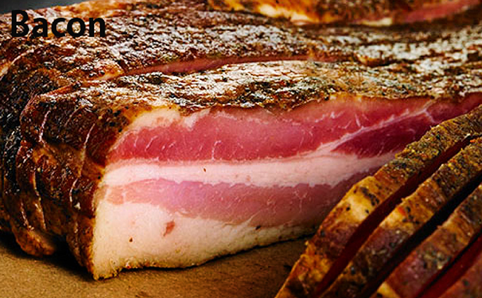 大和ポークの手詰めソーセージとベーコン