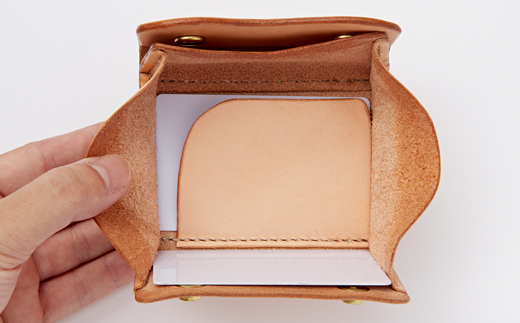 【ちっこくても使い易いミニ財布no.3】左利き用生成り手縫い　多機能Boxタイプ　使うほどに飴色に…