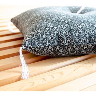 黒花小座布団45cm×45cm　2枚セット