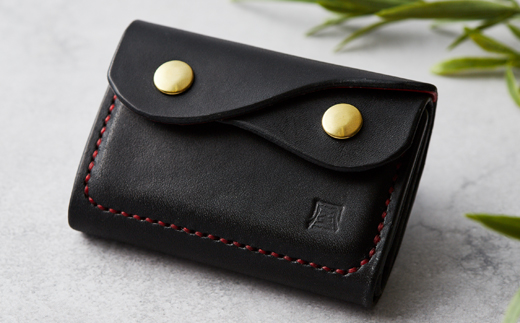 【ちっこくても使い易いミニ財布no.7】左利き黒革に赤糸手縫い　フロント2分割