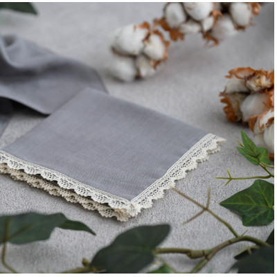 和晒しダブルガーゼを2枚重ねた4重ガーゼ仕様ハンカチ(レース付)4色セット