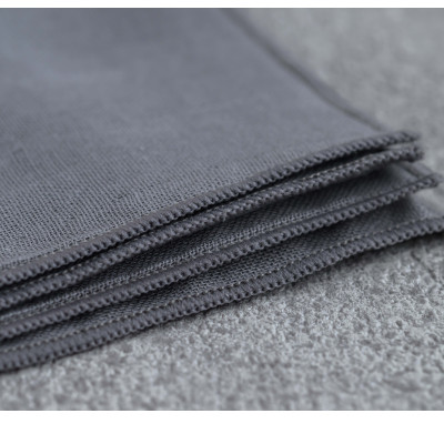 和晒ダブルガーゼを2枚重ねた4重ガーゼ仕様シンプルハンカチとレース付ハンカチ　グレー(2枚セット)