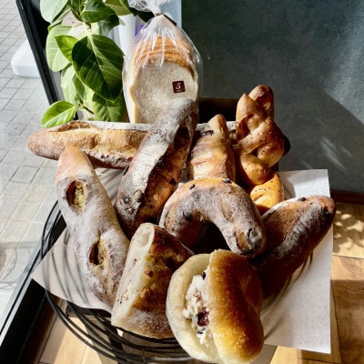 【ハード系パンの詰め合わせ】Gold Bakerの満足パンセット【配送不可地域：離島】