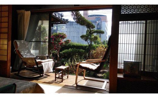 古民家の宿“かしの木庵”　（一棟貸し宿泊券）（２名様１泊）※着日指定不可