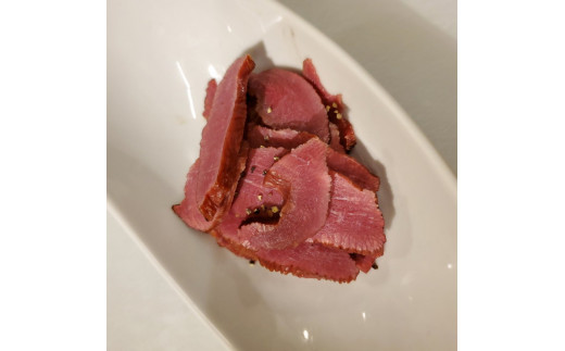 牛タン・牛すじ　酒の肴セット 牛タン塩だれ花咲きサイコロステーキ２００ｇ、Ａ５ランク黒毛和牛牛すじ使用土手焼き３００g、牛タンの燻製２００g ※離島不可（北海道、沖縄本島は配送可）※着日指定不可