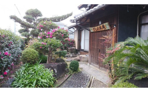 古民家の宿“かしの木庵”　（一棟貸し宿泊券）（３名様１泊）※着日指定不可