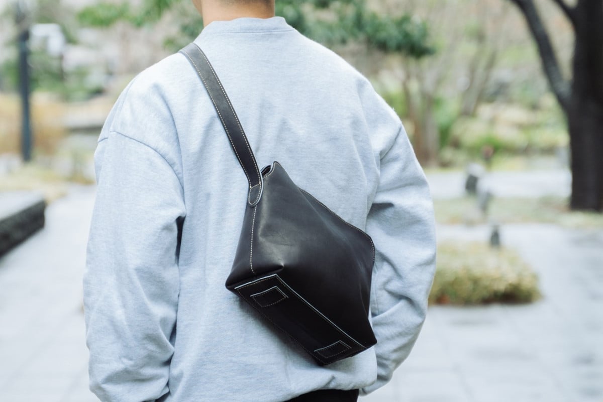 グラブ革 ボディバッグ ブラック｜グラブ グローブ 野球 レザー バッグ [2652]