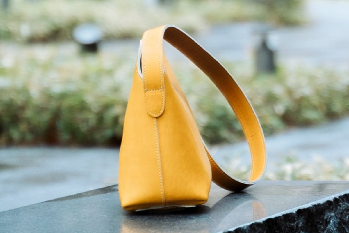 グラブ革 ボディバッグ タン｜グラブ グローブ 野球 レザー バッグ [2653]