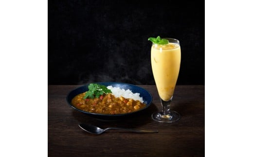 梅乃宿 大人の宴のラッシー「芒果」 ３００ｍｌ／  ラッシー 夏 マンゴー リキュール お酒【umyd041】