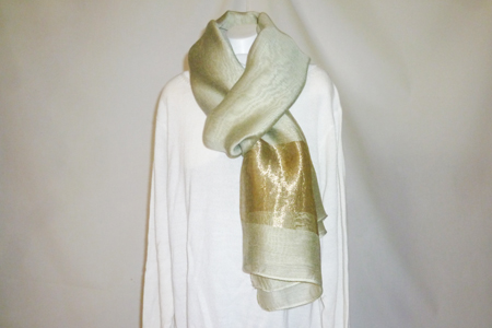 （A）草木染のストール（大・ヨモギ・シルク）
