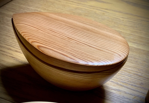 お洒落な吉野杉のお茶碗 木製茶碗 津田瑞苑 ／ ガラスウッ