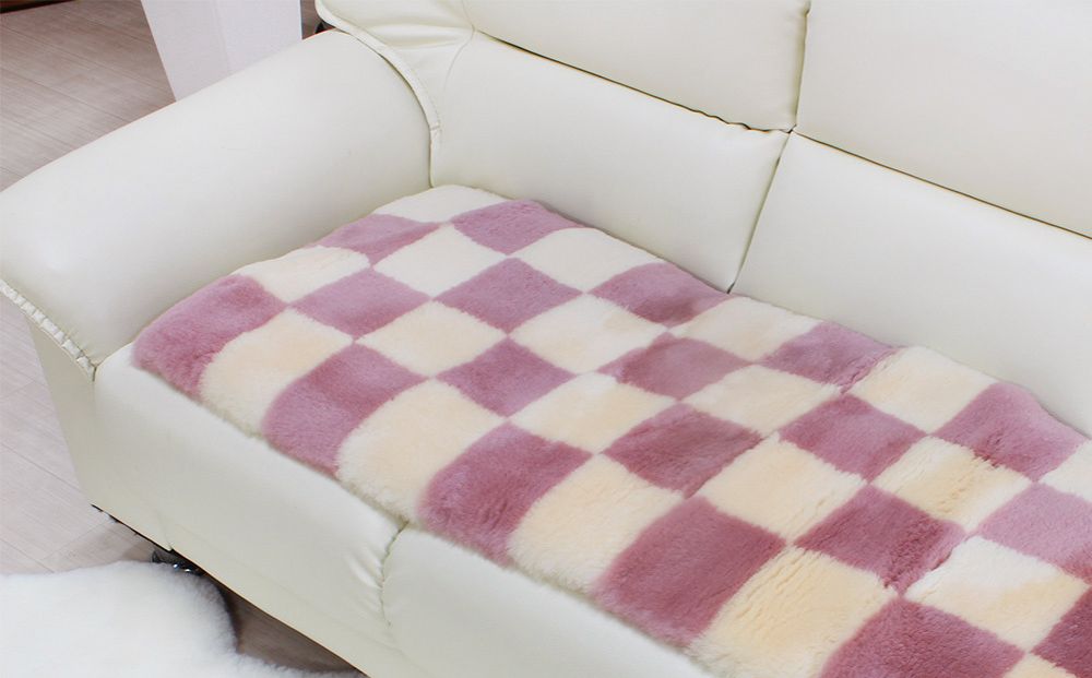 奈良 (株)マスダ製 ムートン長座布団 チェック柄 ピンク 40cm