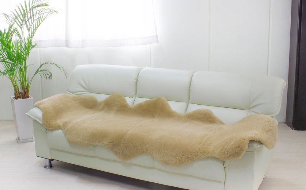 奈良 (株)マスダ製 ムートン フリース 2匹物 毛長28ｍｍ／ 羊