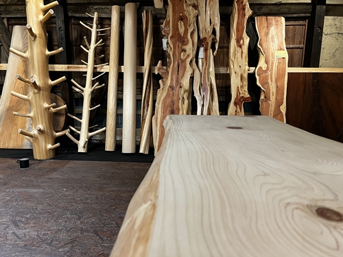 選べる一枚板 招待券 ＜森庄銘木のショールームで、お気に