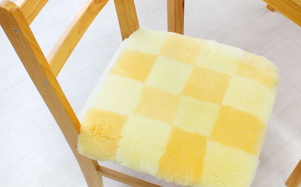 奈良 (株)マスダ製 ムートン座布団 2枚組 チェック柄 イエロ