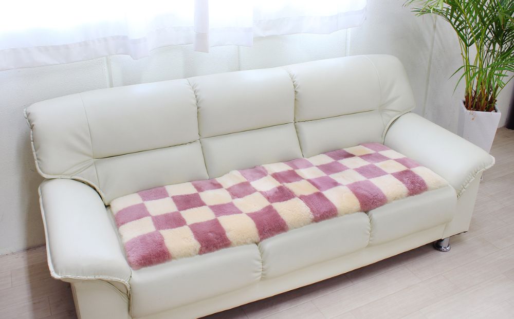 奈良 (株)マスダ製 ムートン長座布団 チェック柄 ピンク 40cm