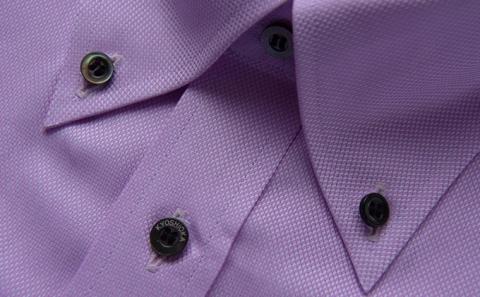 【生地：ノーアイロン】オーダーワイシャツ-「オリジナルネーム入り」川西町産貝ボタン使用-黒蝶貝