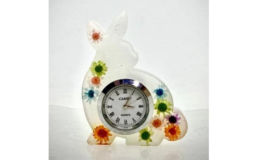 花うさぎ 時計 ／ fleur misaki お祝い インテリア 雑貨 プレゼント ギフト 置き時計 奈良県 田原本町