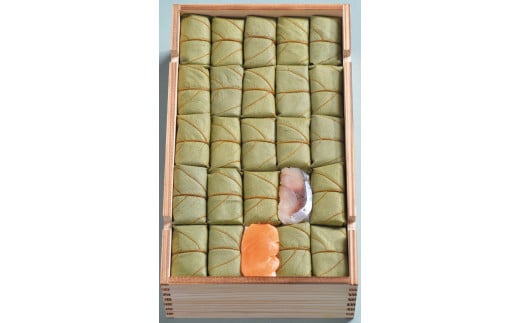 （冷蔵） 柿の葉寿司 ２種 ５０個入（さば、さけ 各２５個入） ／ 中谷本舗 お取り寄せグルメ 郷土料理 押し寿司 ゐざさ 奈良県 田原本町