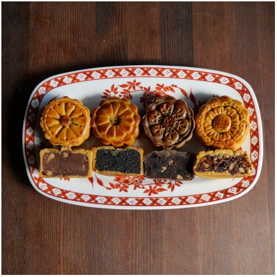 点心カフェ 花水土香が紡ぐ 古代瓦月餅とブランド苺(奈良県産)『朱雀のなみだ』の2種ギフト・セット【配送不可地域：離島】