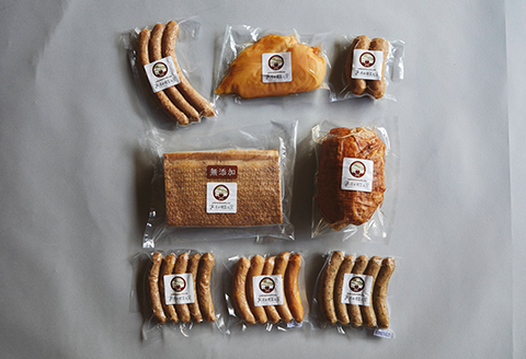 桜チップで燻製したあすか燻製工房自慢の豪華セット