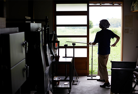 宙吹き硝子器・あすか三彩・片口
