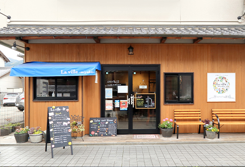 人気カフェレストラン「Laville～都～」のランチペアチケット