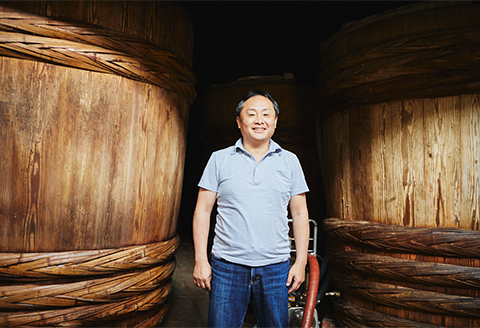 天然醸造の＜キトラ醤油４種セット　卵かけ/刺し身/肉料理/冷奴専用（手ぬぐい入り）＞