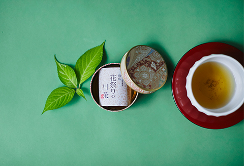 栽培期間中農薬不使用　お釈迦様生誕の祝茶＜花祭りの甘茶・ミニ缶（3g）＞