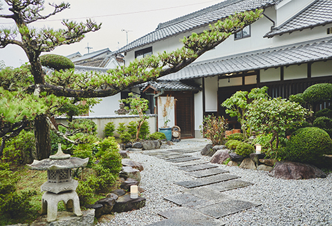 食事と露天風呂が人気の宿「明日香のお宿　キトラ」宿泊チケット１泊・1人用