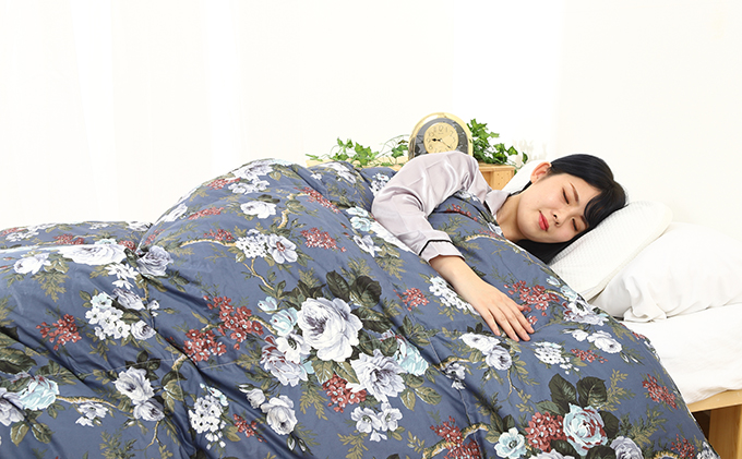 【羽毛布団専門店】羽毛掛け布団シングル日本製ダウン93％1.2kg立体キルト羽毛布団　花柄ネイビー