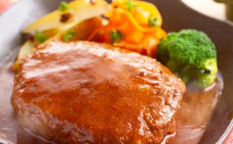 【広陵町×曽爾村連携返礼品】国産牛肉100％ レンジで簡単ハンバーグ2種類セット デミグラス煮込みハンバーグ150g×10個 ほうれん草ハンバーグ140g×8個 計2,620gの大容量セット ///