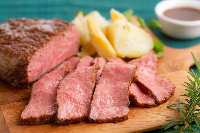 【12月25日出荷】年内発送「神戸牛」ローストビーフ130g×2和牛 黒毛和牛 お肉 柔らかい ジューシー ローストビーフ国産 人気 ワイン 厳選 ヘルシー 冷凍 ギフト 贈答 簡単調理 奈良県 広陵町