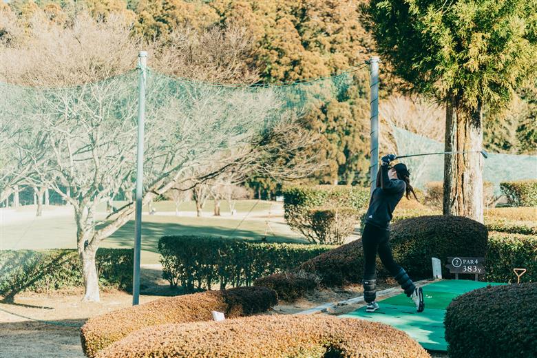 奈良 ゴルフ 休日ペア利用券 池の平ゴルフ場 下北山村 大自然 旅行 施設利用券 利用券 トラベル スポーツ チケット