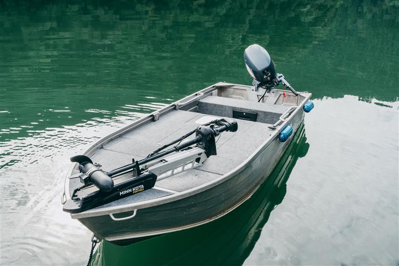 七色ダム  レンタルボート【ステーサー420PD YAMAHA 25馬力】レンタルボート下北 バス釣り 1日乗船券